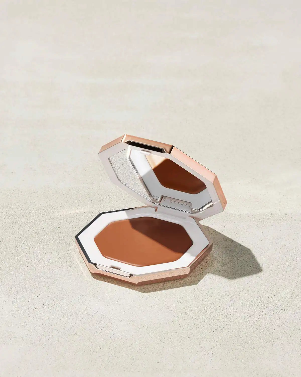 Cheeks Out Freestyle Cream Bronzer — Hunnie Glaze Main image