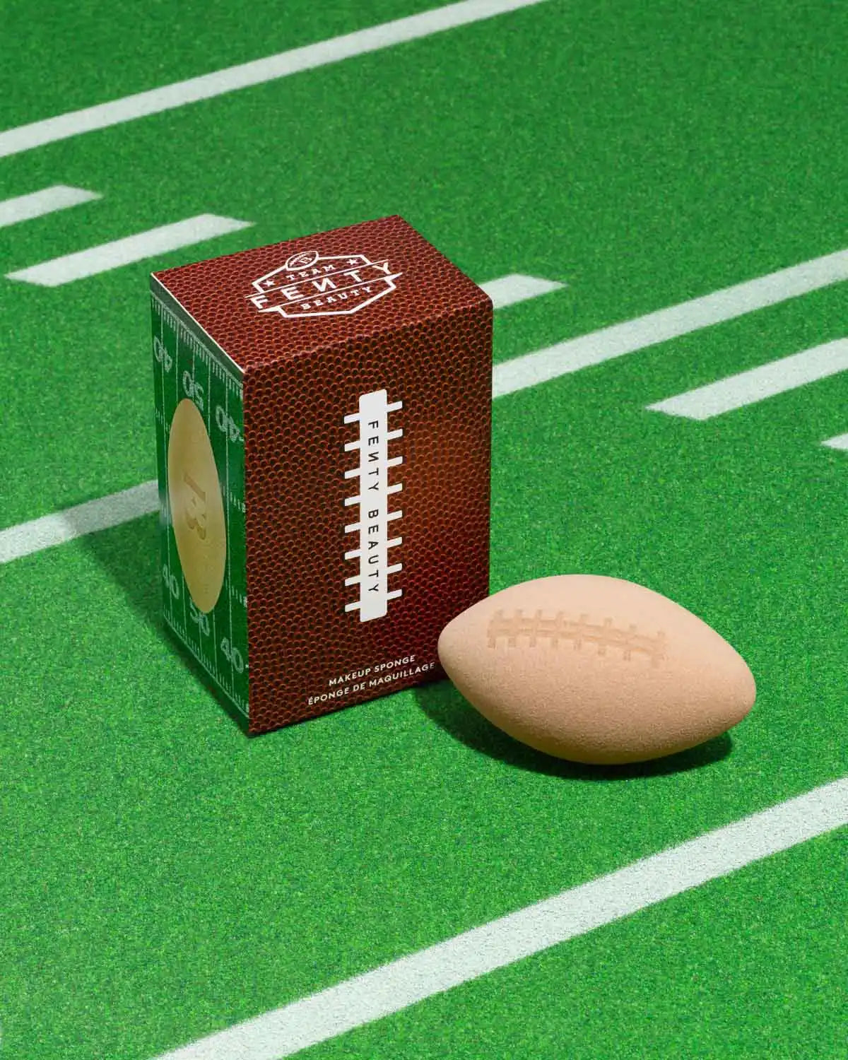 Showstopp'r Football Sponge Main image