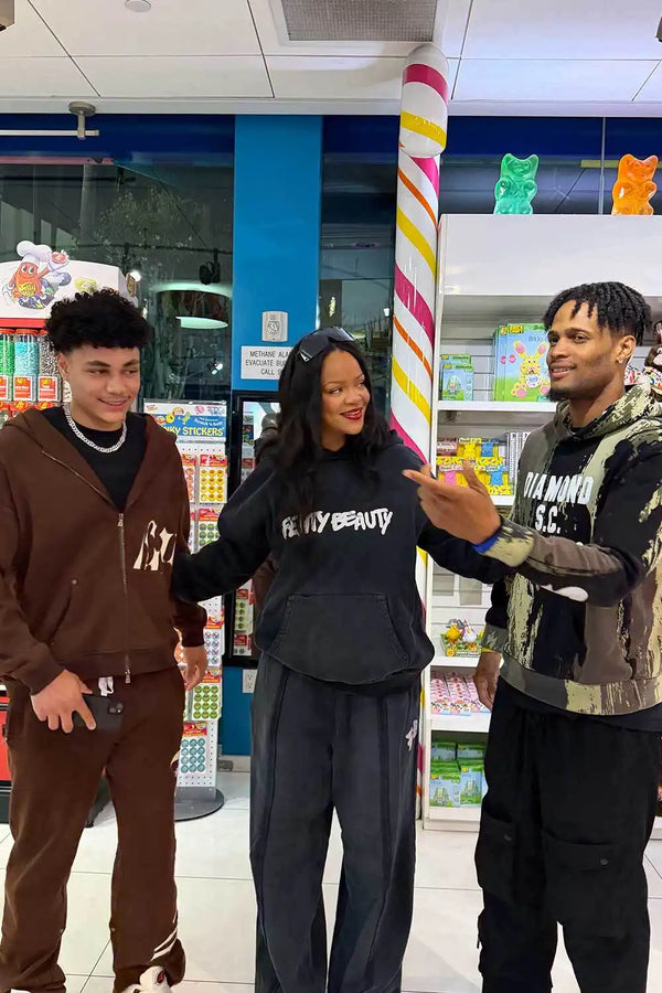 Fenty Beauty Oversized Unisex Hoodie — L
