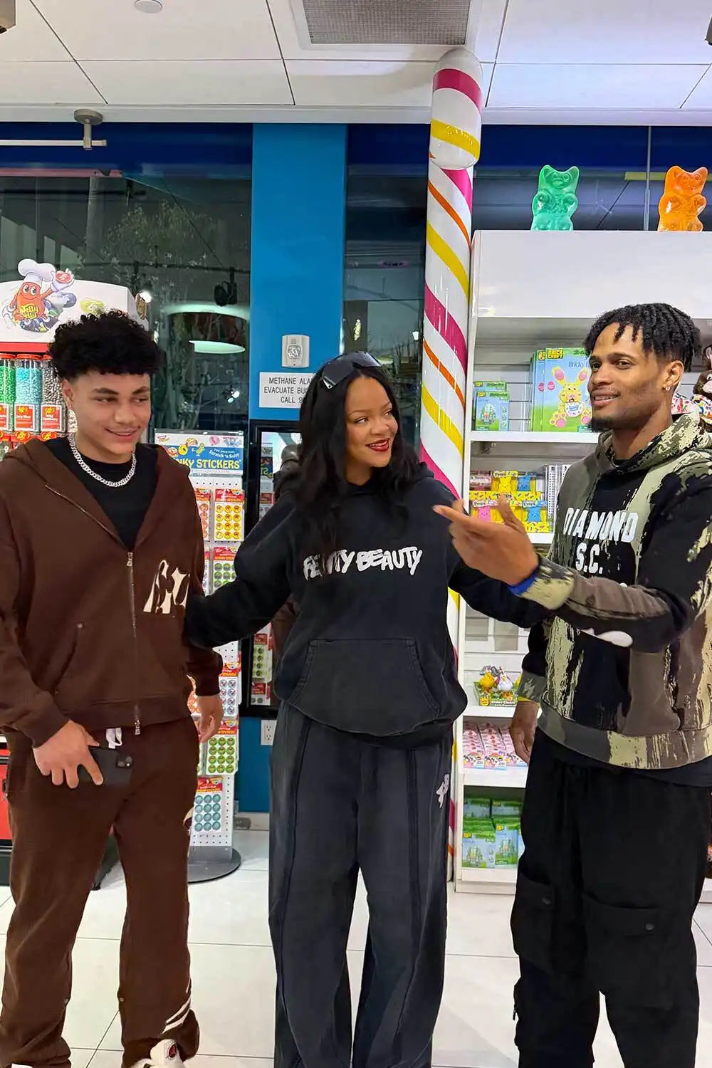 Fenty Beauty Oversized Unisex Straight Leg Sweatpants — XS