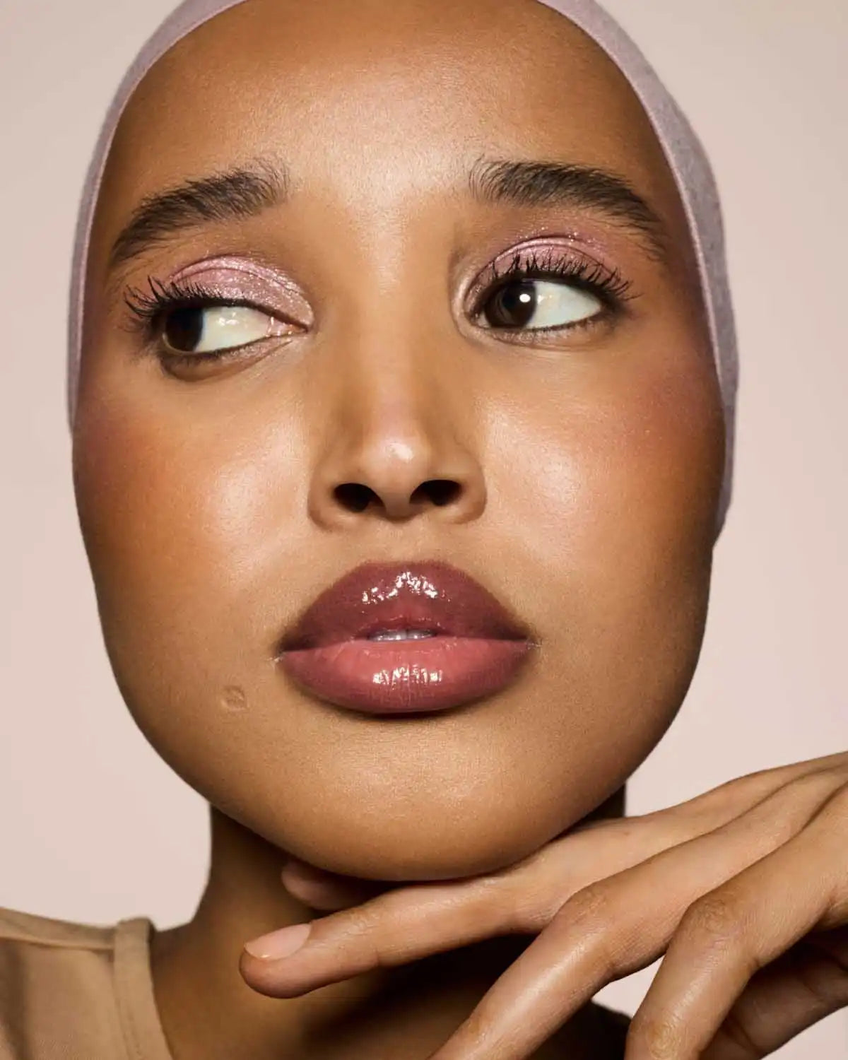 Gloss Bomb Cream Color Drip Lip Cream — Fenty Glow Secondary image