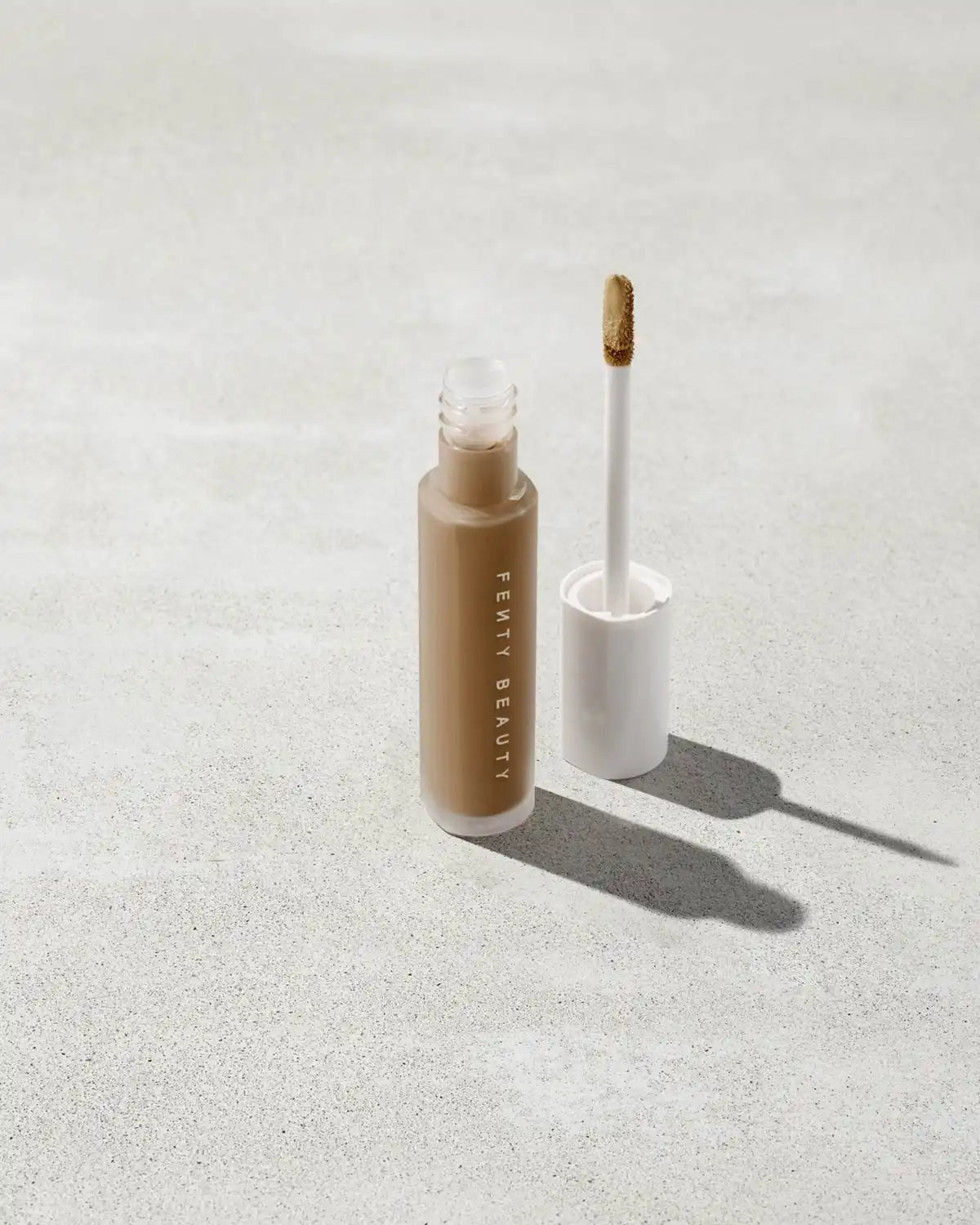 Pro Filt'r Instant Retouch Concealer — #370 Main image