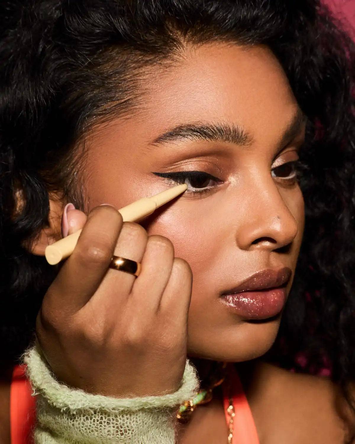 Fine Linez Lash Line-Enhancing Eyeliner — Vanilla Killa Secondary image