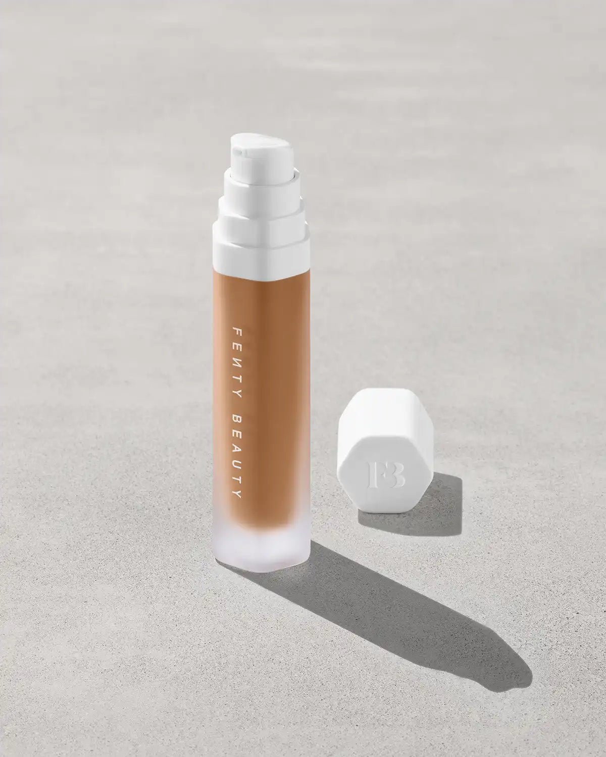Soft'lit Naturally Luminous Longwear Foundation — 360 Main image