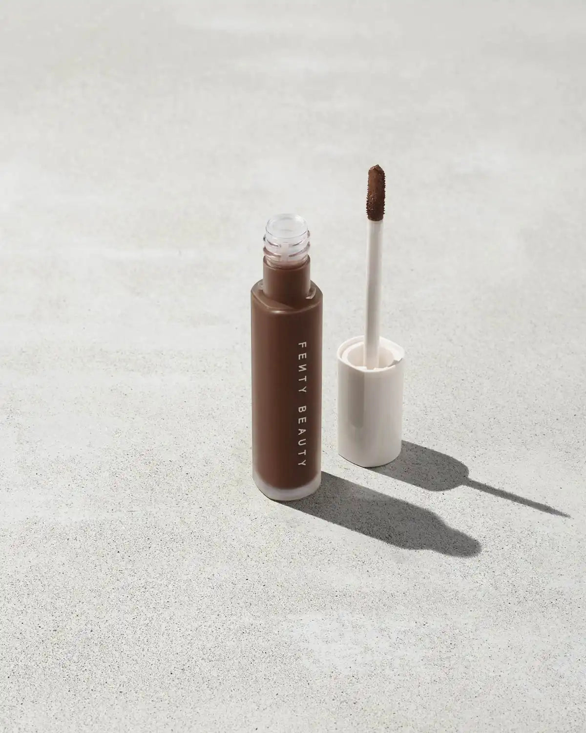 Pro Filt'r Instant Retouch Concealer — #498 Main image