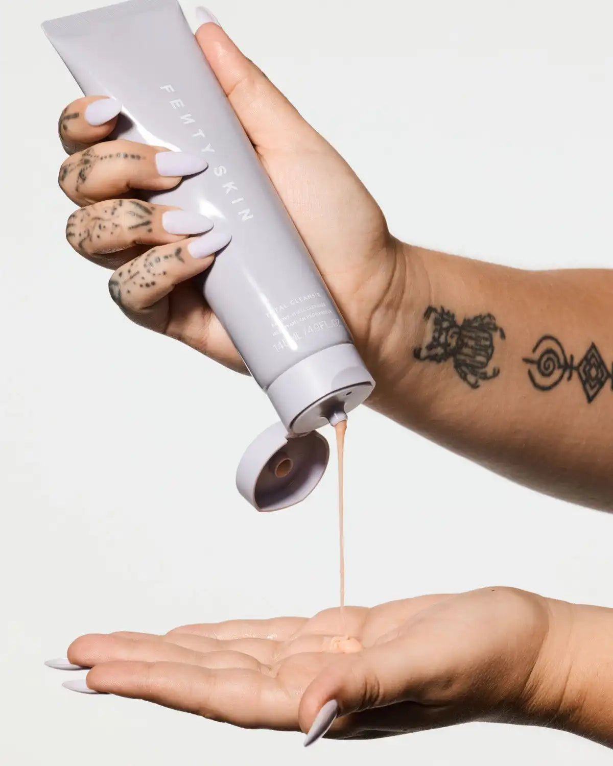 Fenty Skin Total Cleans'r Fragrance-Free Remove-It-All Cleanser with Barbados Cherry Secondary image