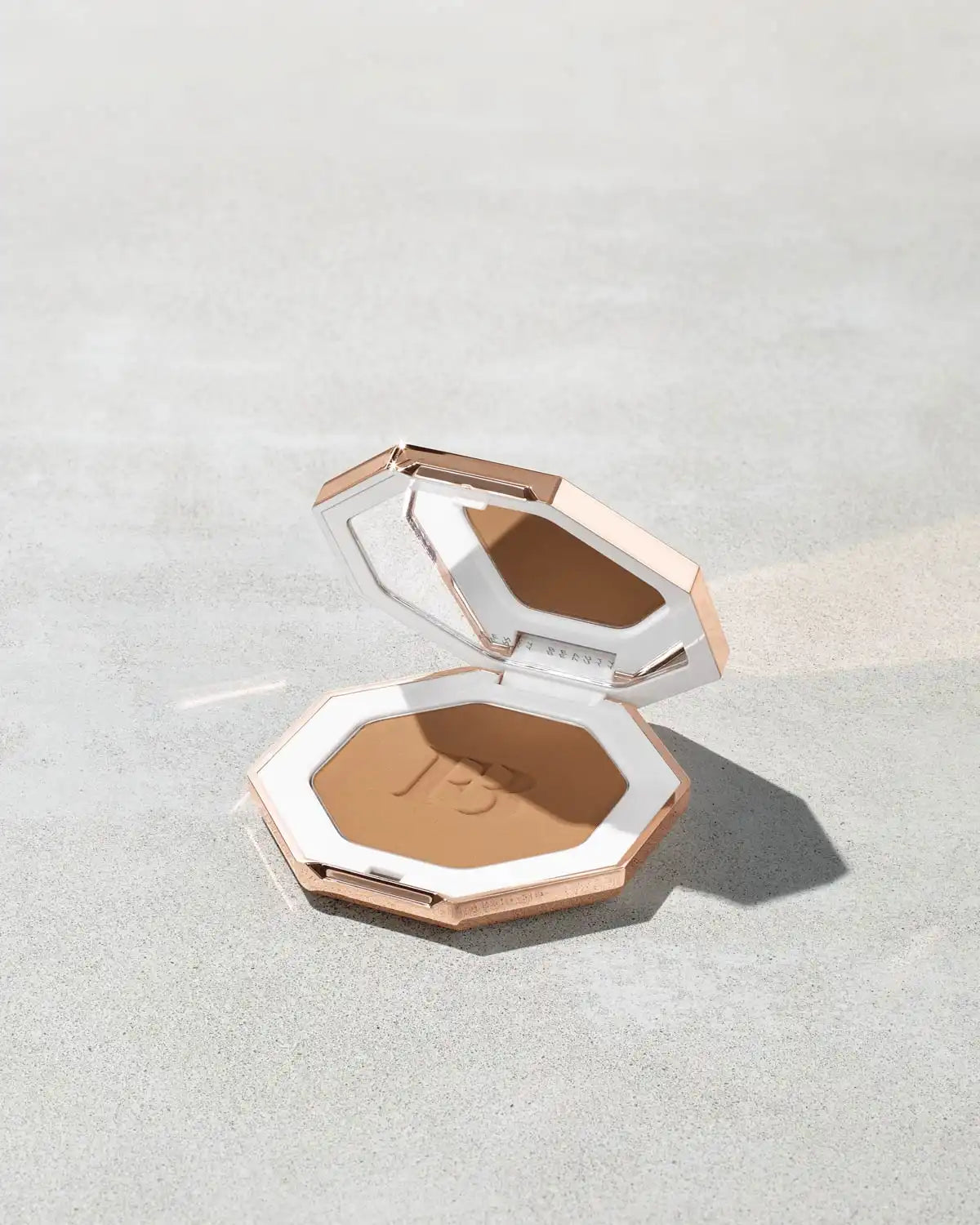 Sun Stalk'r Instant Warmth Bronzer — Bajan Gyal Main image