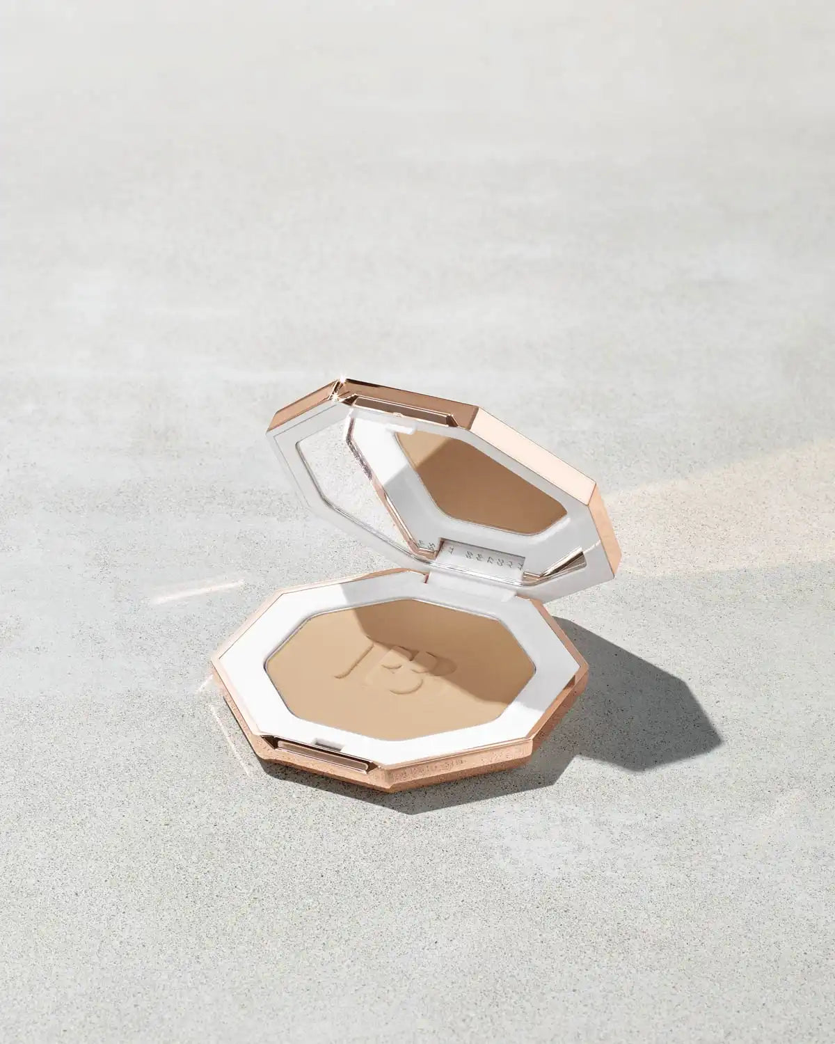 Sun Stalk'r Instant Warmth Bronzer — Inda Sun Main image