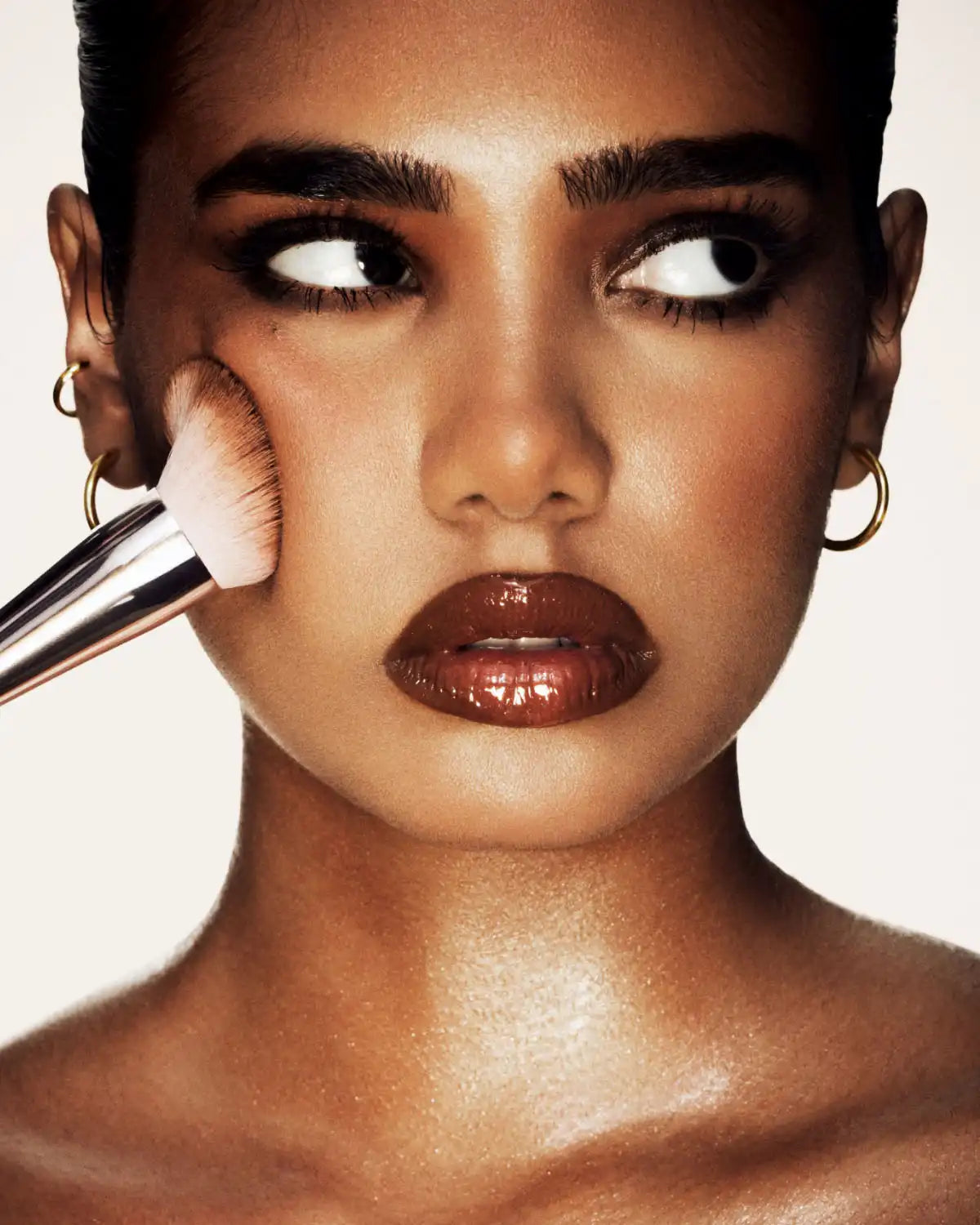 Bounce, Blend + Blur Bronzer and Brush Duo Secondary image