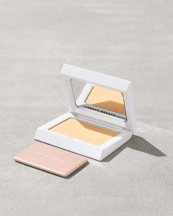 Bright Fix Instant Brightening + Blurring Powder — Banana