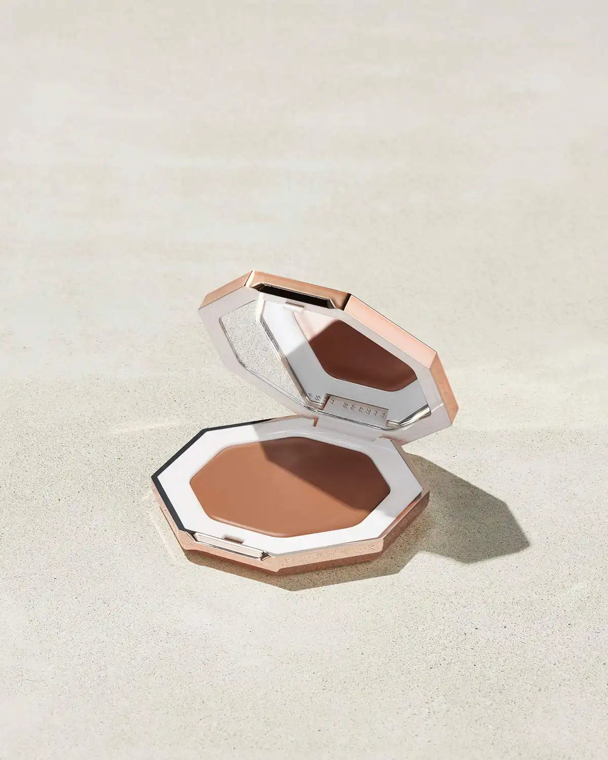 Cheeks Out Freestyle Cream Bronzer — Macchiato Main image